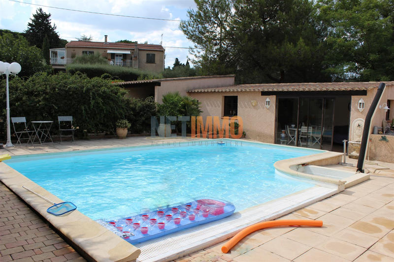 Villa - 172 m² - 5 pièces