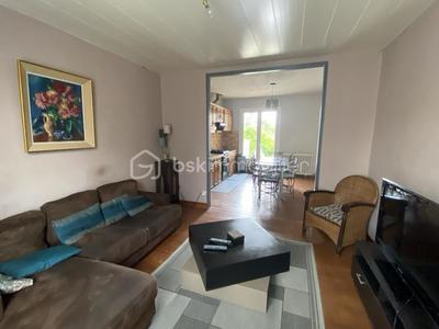 Maison - 110 m² - 5 pièces