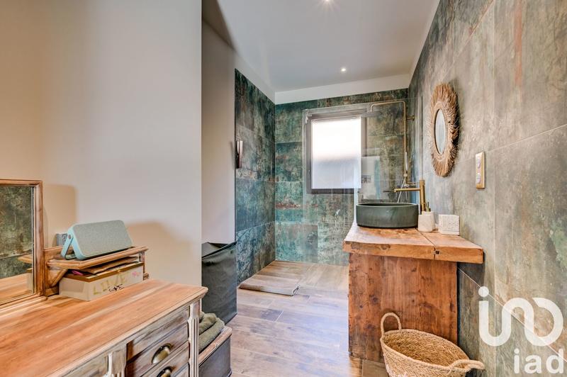 Maison - 288 m² - 8 pièces