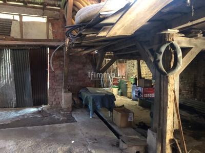 Immeuble - 80 m² - 5 pièces