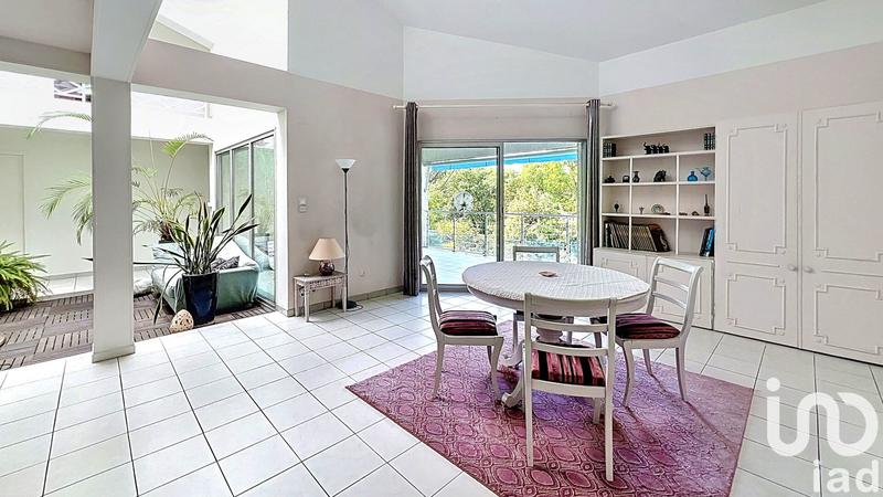 Maison de maîtres - 220 m² - 9 pièces