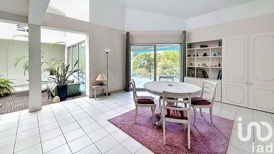 Maison de maîtres - 220 m² - 9 pièces