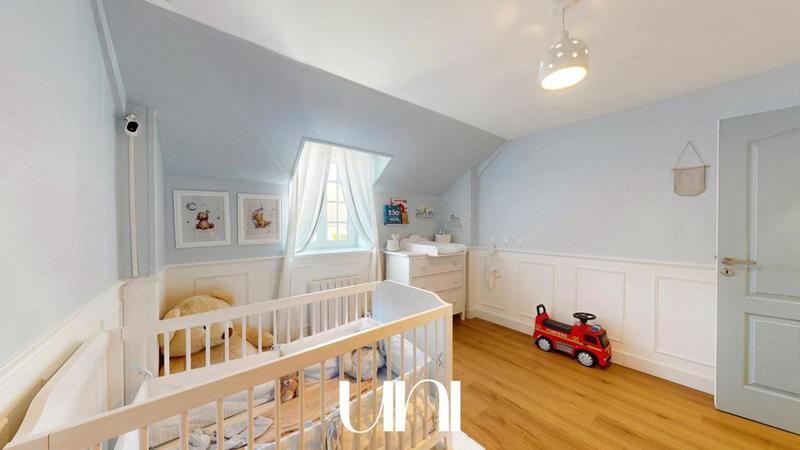 Maison - 180 m² - 5 pièces