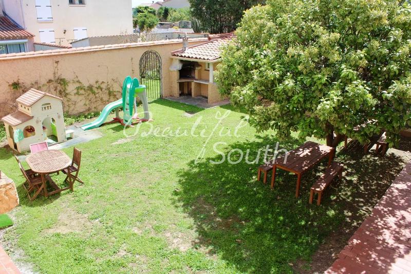 Gîte - 543 m² - 16 pièces