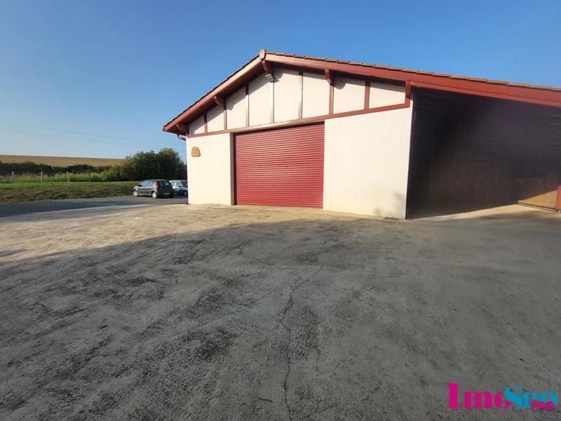 Local d'activité / Entrepôt - 70 m²