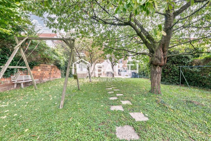 Maison - 170 m² - 7 pièces