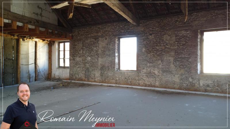 Immeuble - 180 m² - 9 pièces