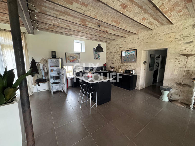 Maison - 257 m² - 5 pièces