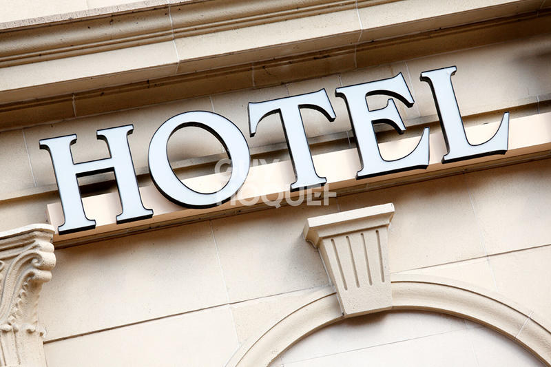 Fonds de commerce - 1 500 m²