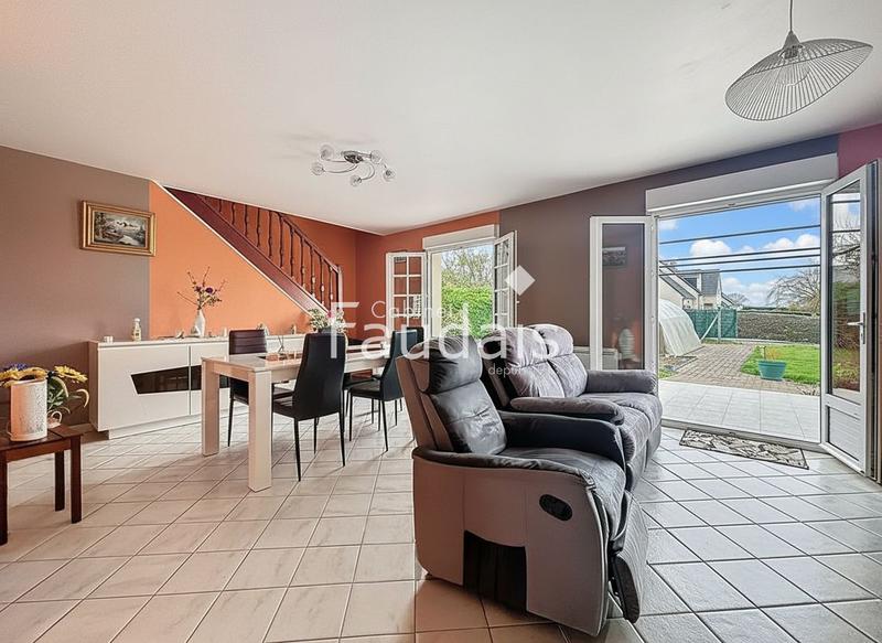 Maison - 90 m² - 4 pièces