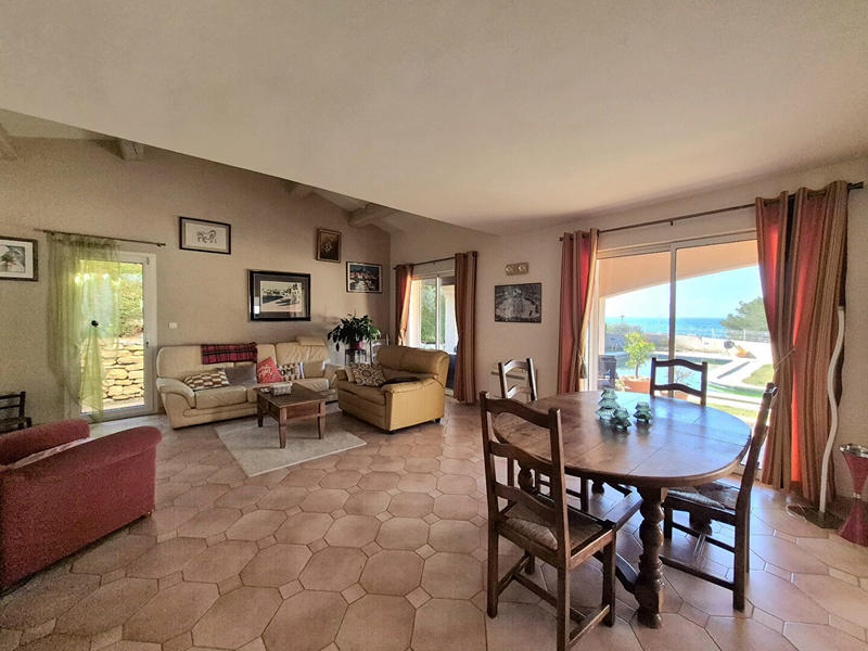 Maison - 145 m² - 5 pièces