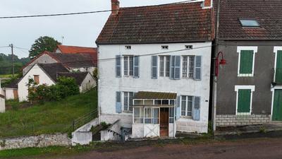 Maison ancienne - 90 m² - 4 pièces