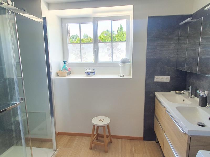 Maison - 210 m² - 7 pièces