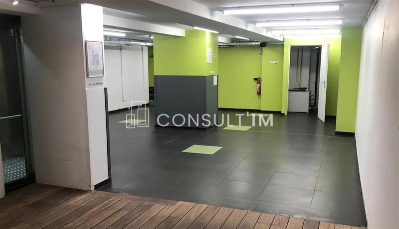 Local commercial - 327 m²