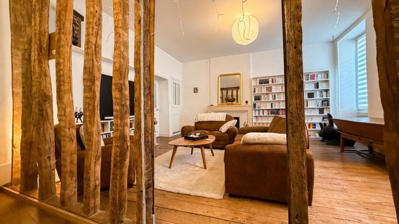 Maison - 164 m² - 7 pièces