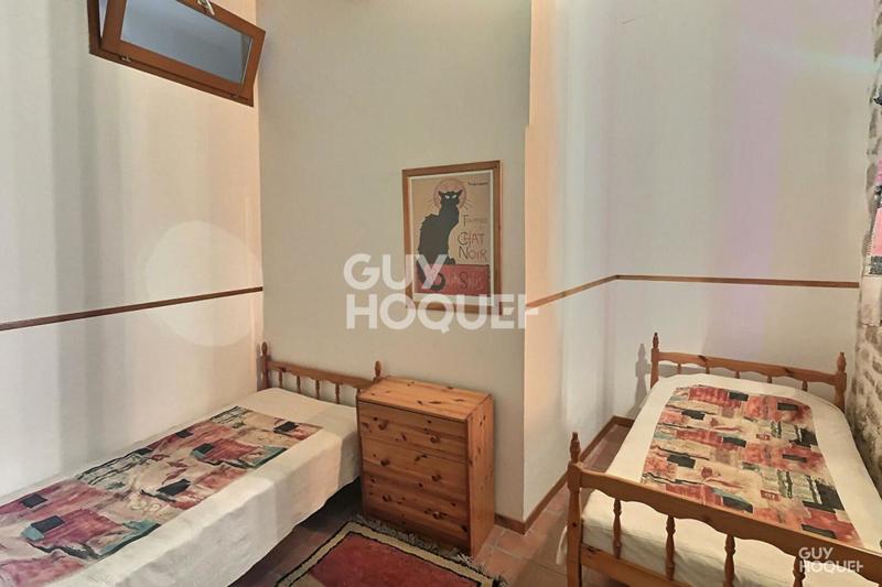 Maison - 324 m² - 8 pièces