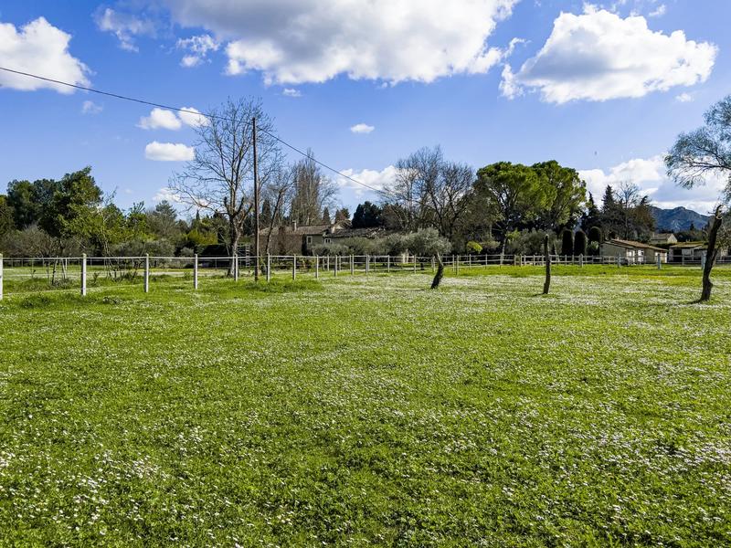 Mas - 460 m² - 14 pièces