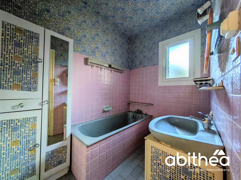 Maison - 140 m² - 5 pièces