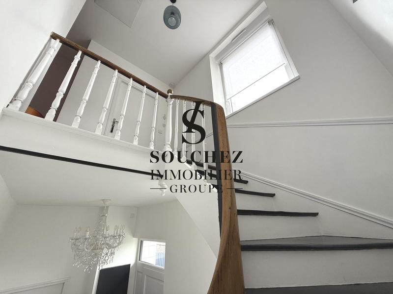 Maison - 162 m² - 6 pièces