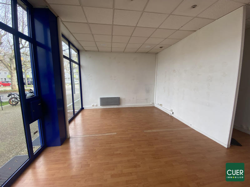 Local commercial - 28 m² - 2 pièces