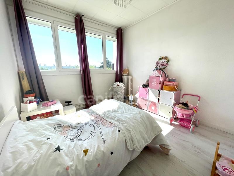 Appartement - 97 m² - 4 pièces