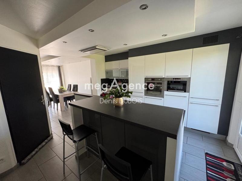 Maison traditionnelle - 110 m² - 5 pièces