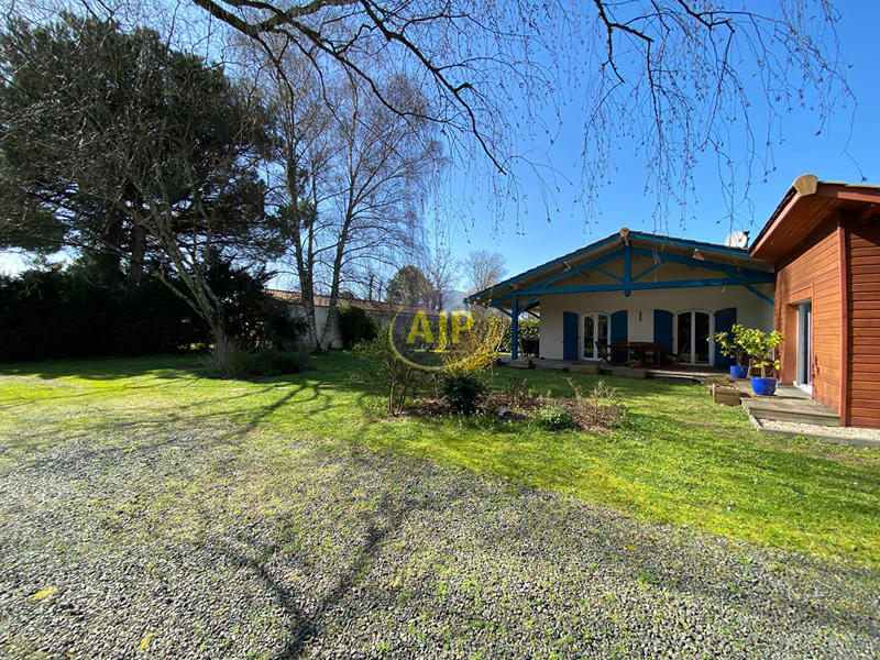 Maison - 122 m² - 6 pièces