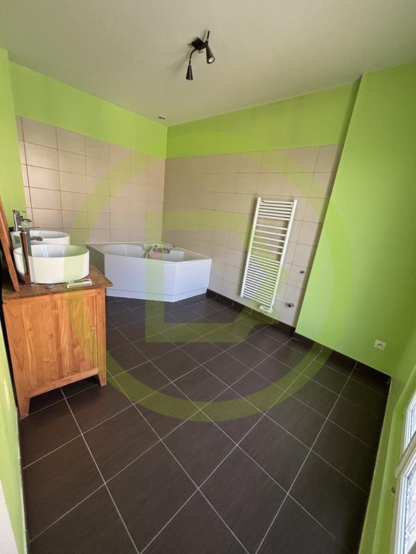 Maison - 115 m² - 3 pièces