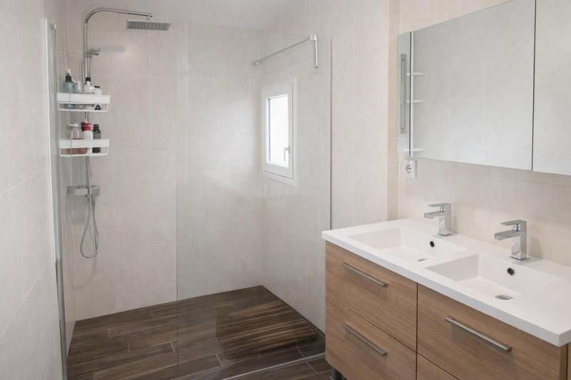 Maison - 170 m² - 8 pièces