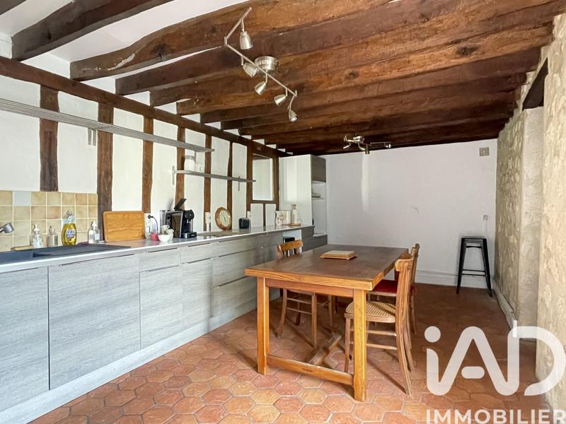 Maison - 210 m² - 7 pièces