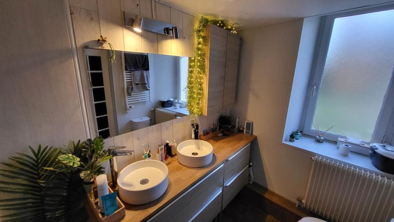 Propriété - 198 m² - 8 pièces