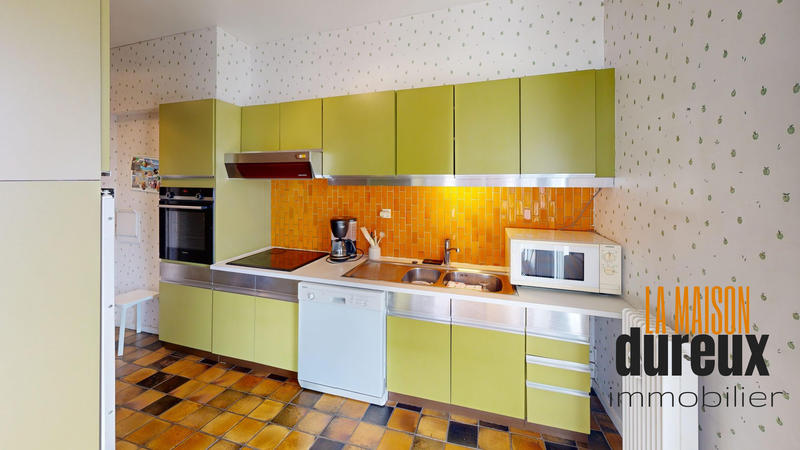 Appartement - 101 m² - 5 pièces