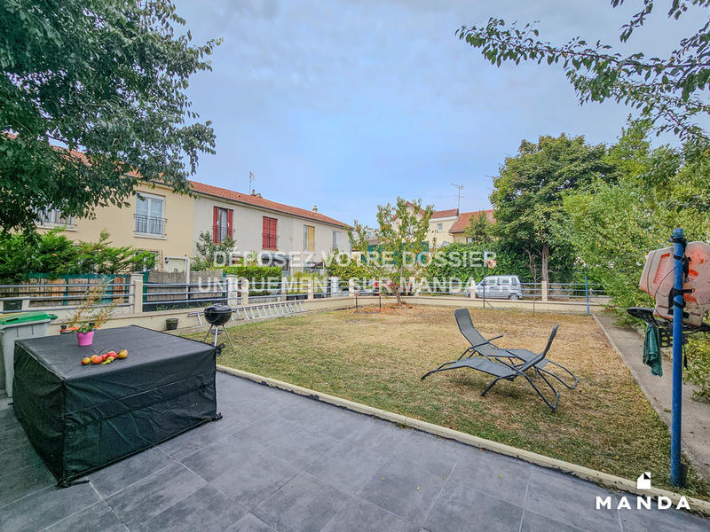 Chambre - 14 m² - 5 pièces