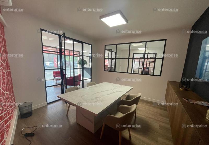 Local commercial - 230 m²