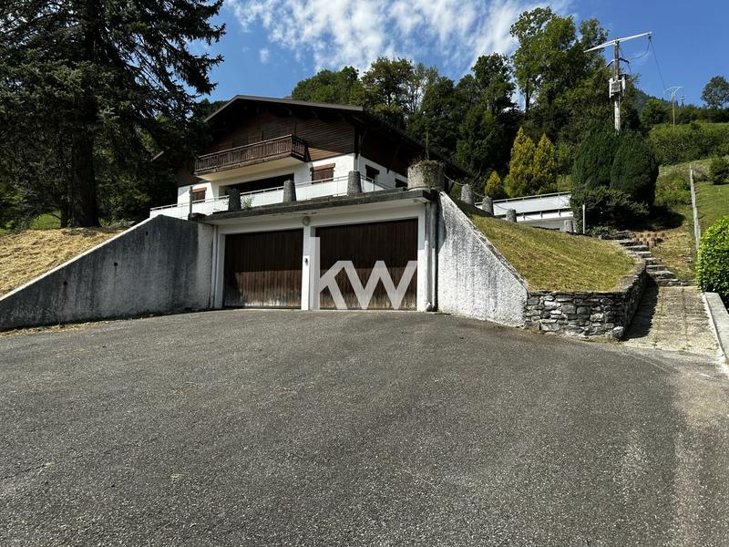 Maison - 365 m² - 17 pièces