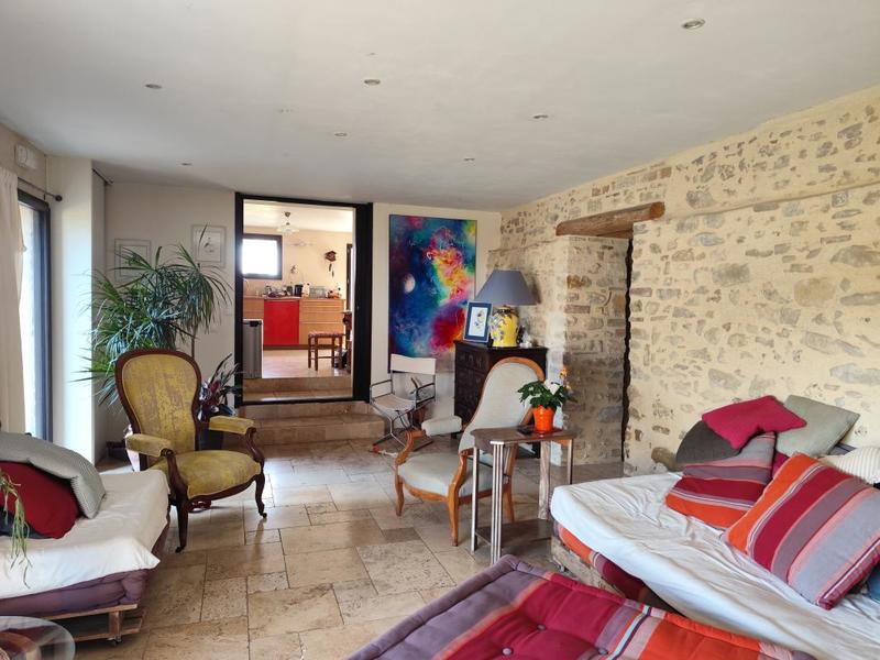 Mas - 273 m² - 17 pièces