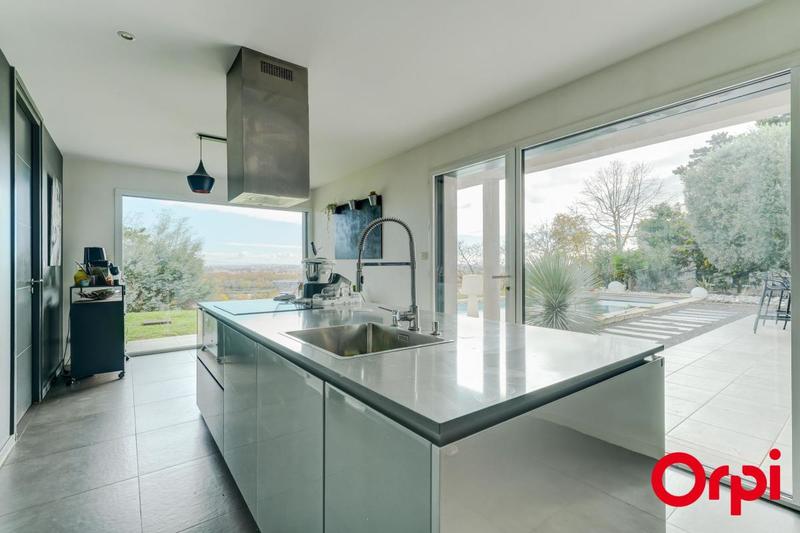 Maison - 169 m² - 6 pièces