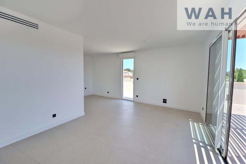 Appartement - 97 m² - 4 pièces