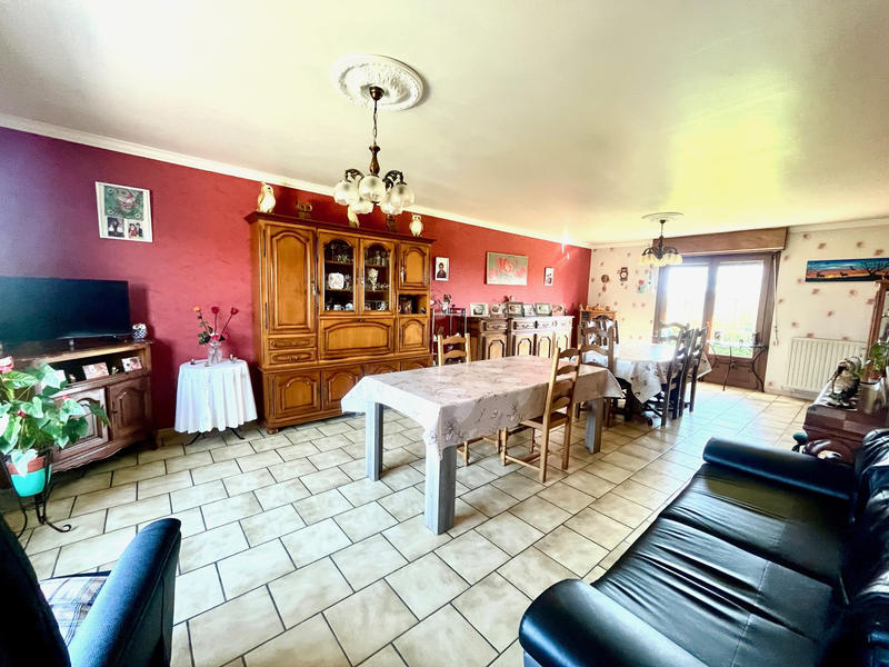 Maison - 170 m² - 8 pièces