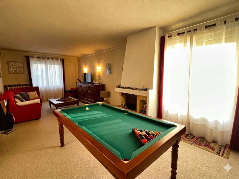 Maison - 140 m² - 5 pièces