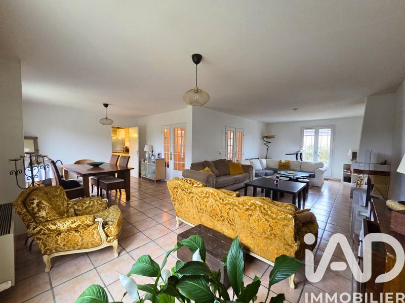 Maison - 197 m² - 6 pièces