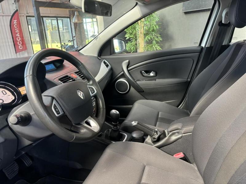 Renault Mégane 1.5 dCi 110 Ch Dynamique - Garantie 6 Mois