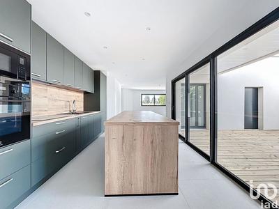 Maison - 135 m² - 6 pièces