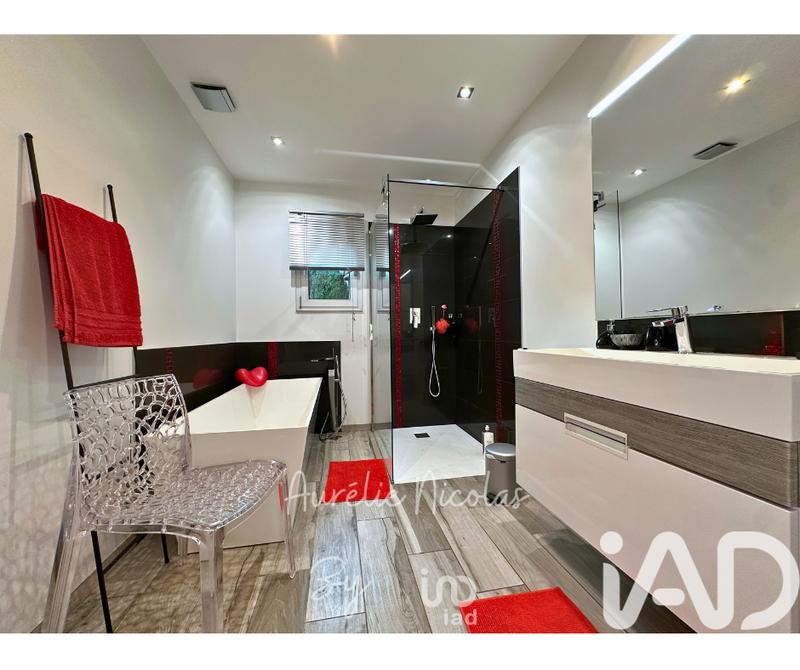 Maison - 160 m² - 5 pièces