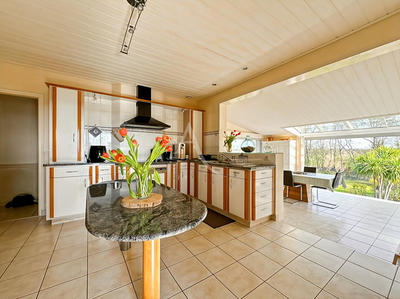 Maison - 165 m² - 6 pièces