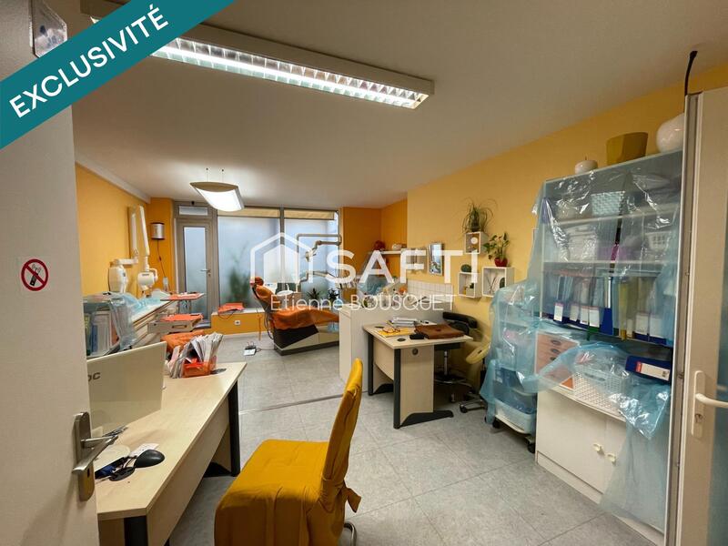 Local commercial - 97 m² - 4 pièces