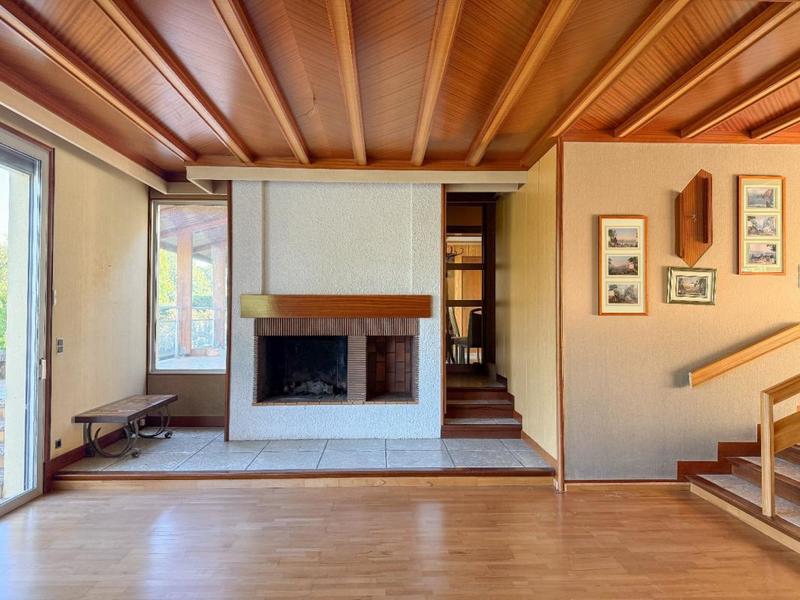 Propriété - 344 m² - 9 pièces