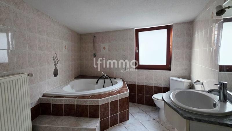 Propriété - 200 m² - 7 pièces