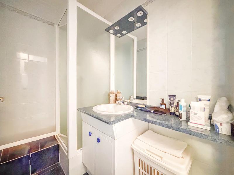 Appartement - 99 m² - 4 pièces