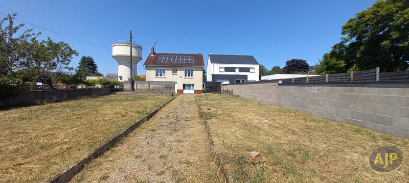 Maison - 150 m² - 10 pièces